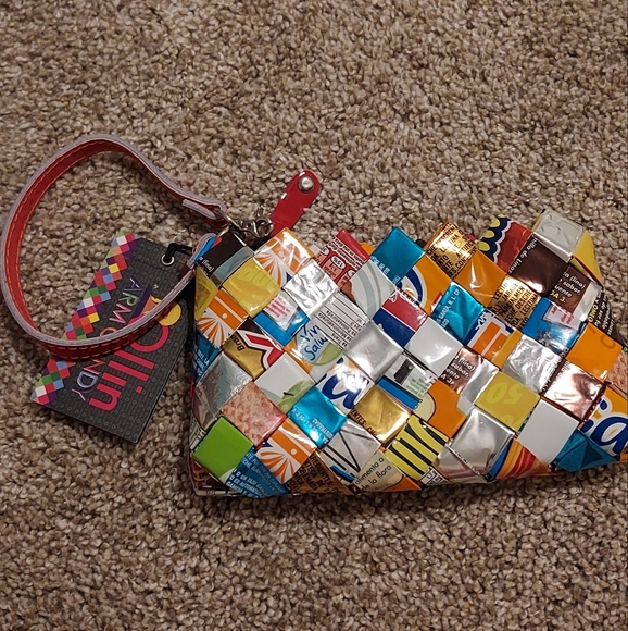 Ollin Arm Candy Clutch NWT - Picture 3 of 8